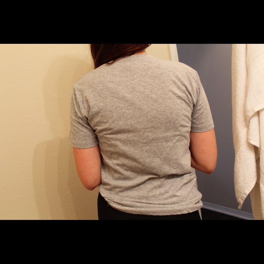Graphic tee - Picture 2 of 2
